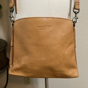 AMERICAN Leather Co. Crossbody purse